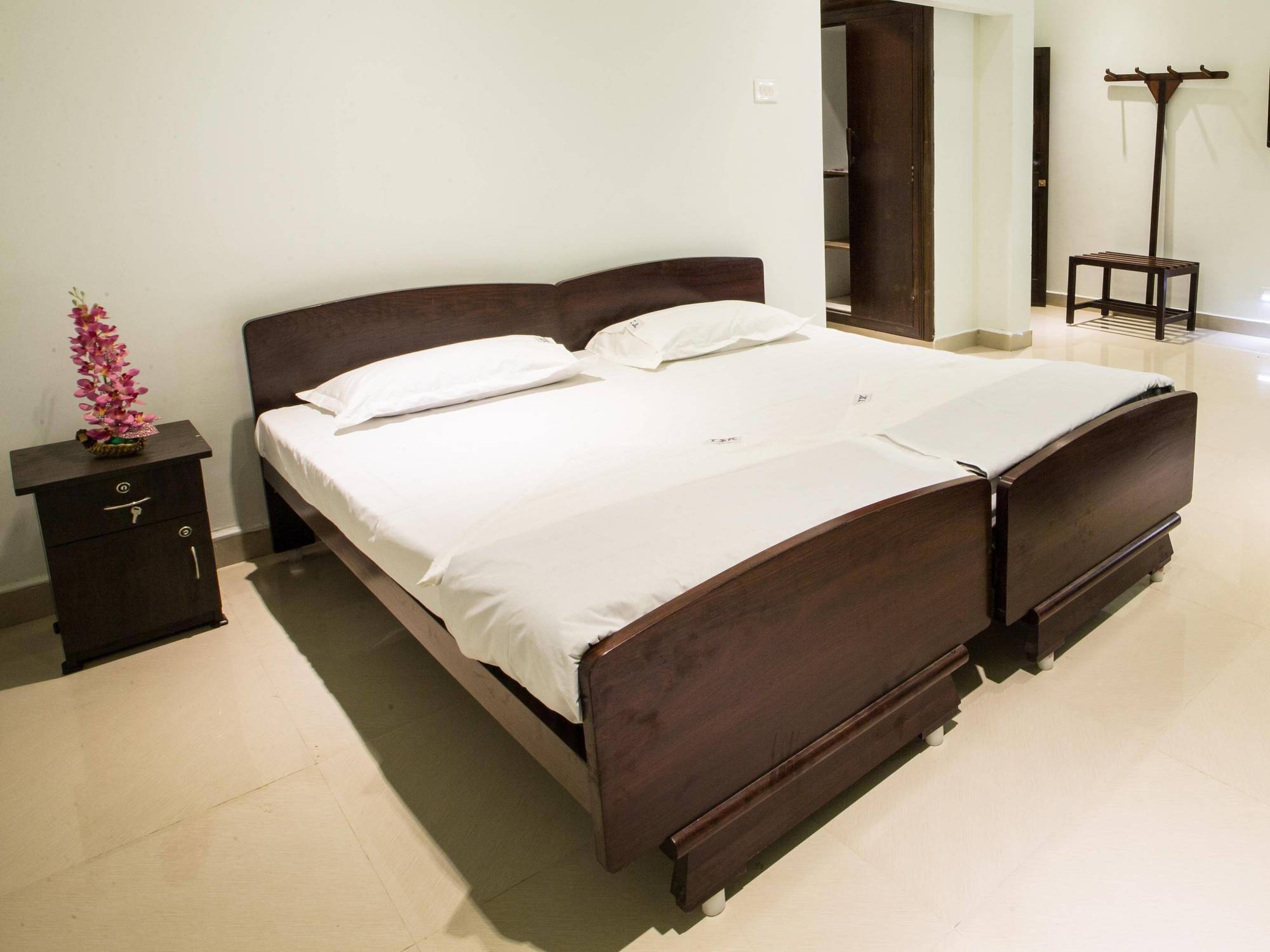 ทัชสโตน รีสอร์ต Hotel เยลาคีรี ภายนอก รูปภาพ